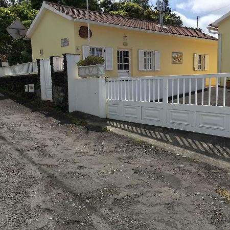 Adelaide House Villa Praia do Norte Екстериор снимка