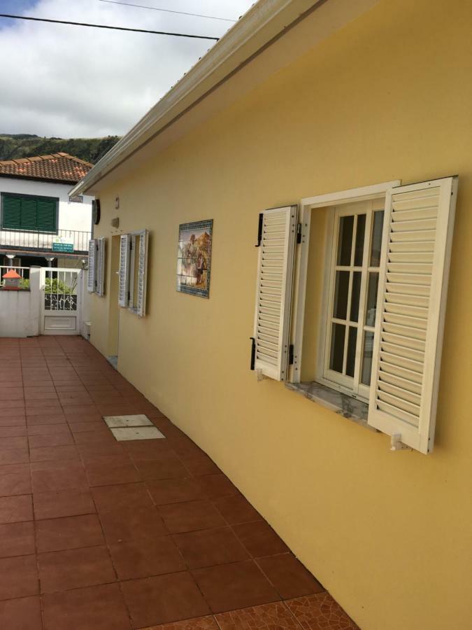 Adelaide House Villa Praia do Norte Екстериор снимка