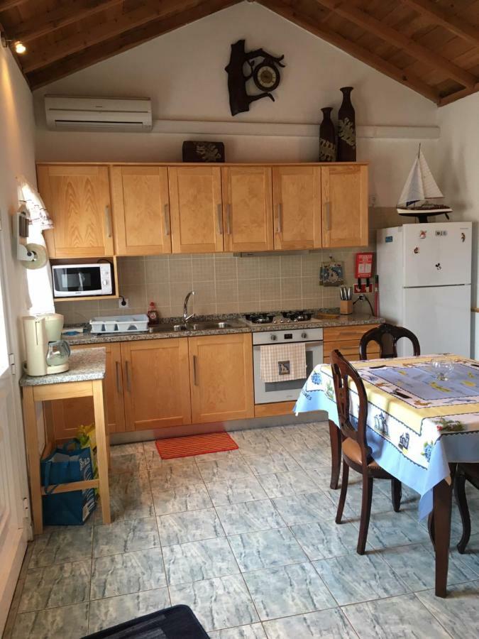 Adelaide House Villa Praia do Norte Екстериор снимка
